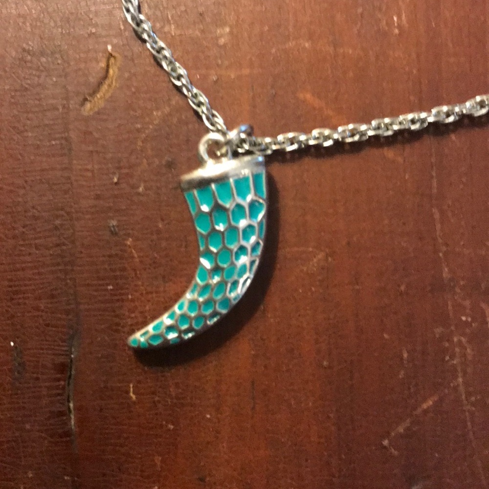Necklace - Picture 2 of 3